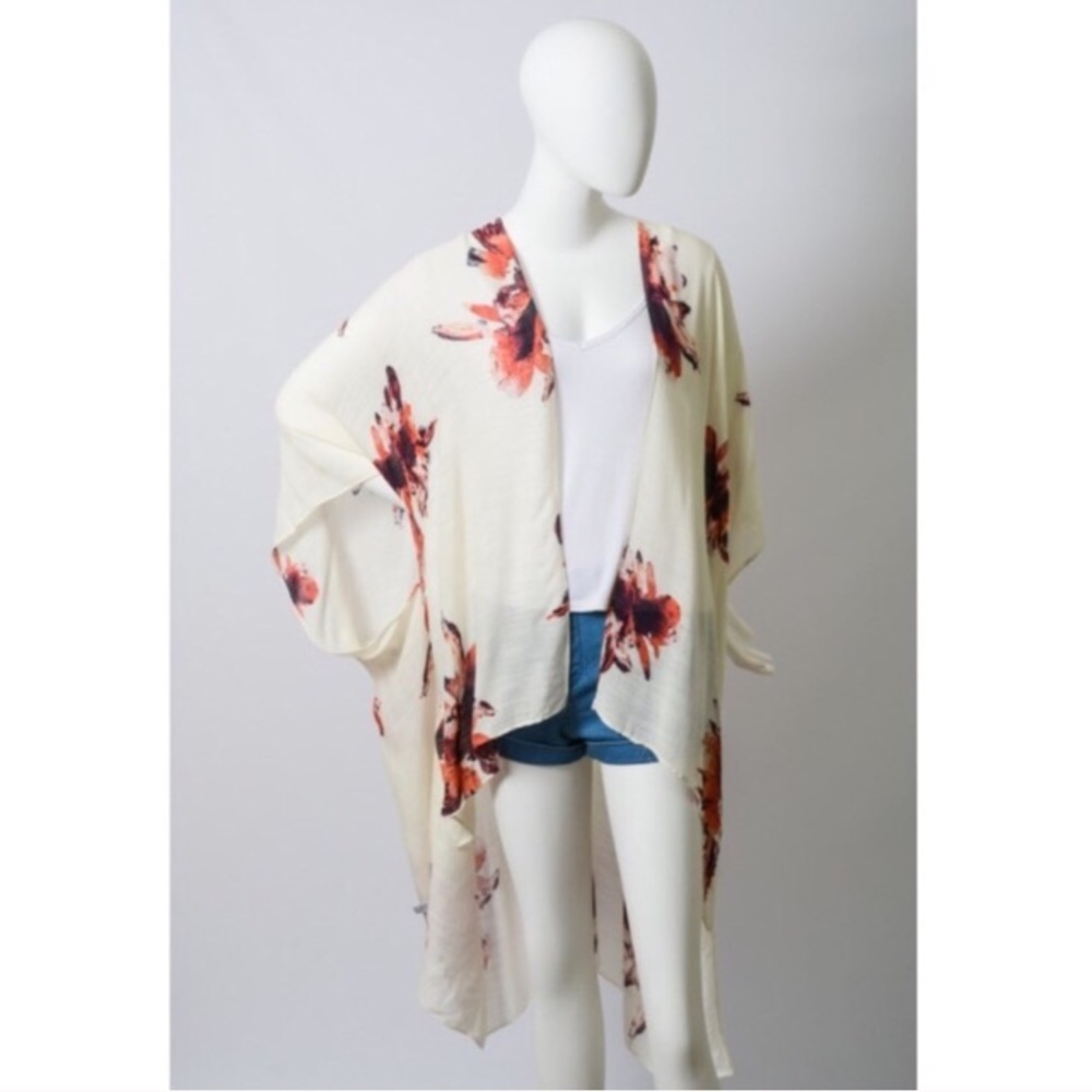 Ivory Floral Kimono - Picture 2 of 3